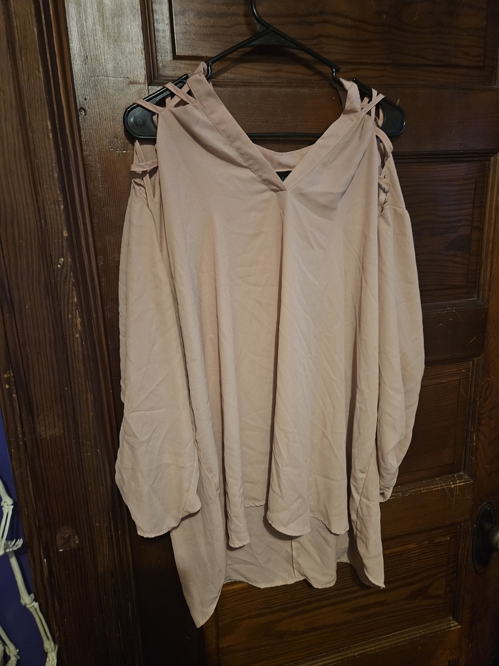 Cold-Shoulder Blouse in Dusty Rose